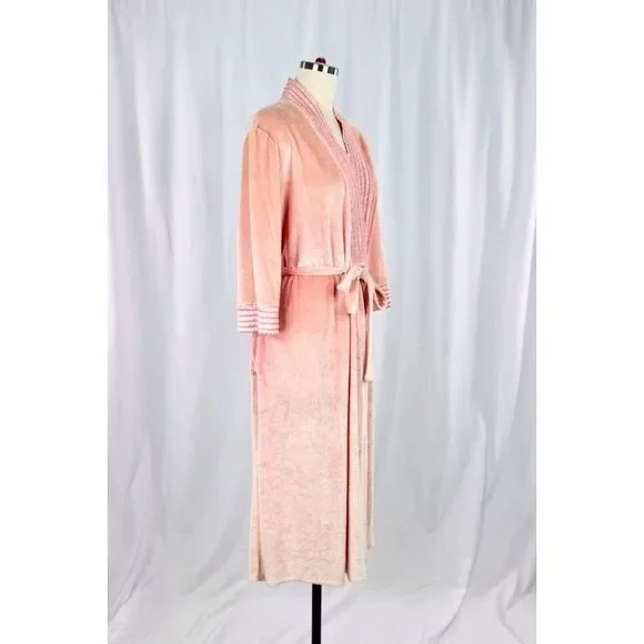 Vintage 1960's Pink Velvet Quilted Satin Robe Dressing Gown - Picture 3 of 13